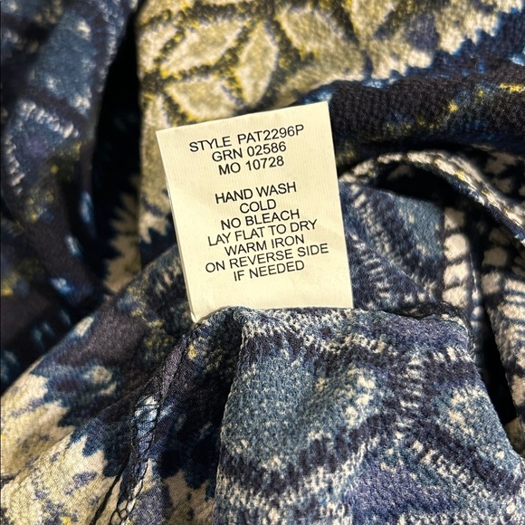 Figueroa & Flower Bohemian Patterned Blouse With Lace Details On Back Size SP - Picture 6 of 8